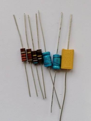 Fuzz face components - , resistors