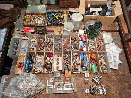 Mixed electronic components - mixed,